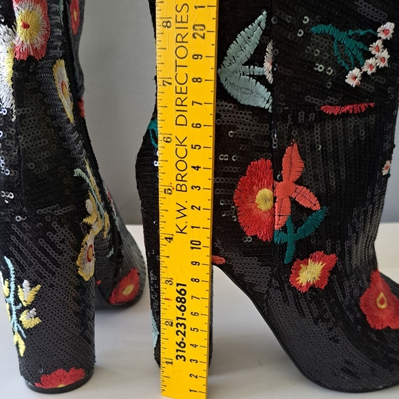 Sequin Black Women's Embroidery Boot Size 7.5 JustFab - Picture 7 of 7
